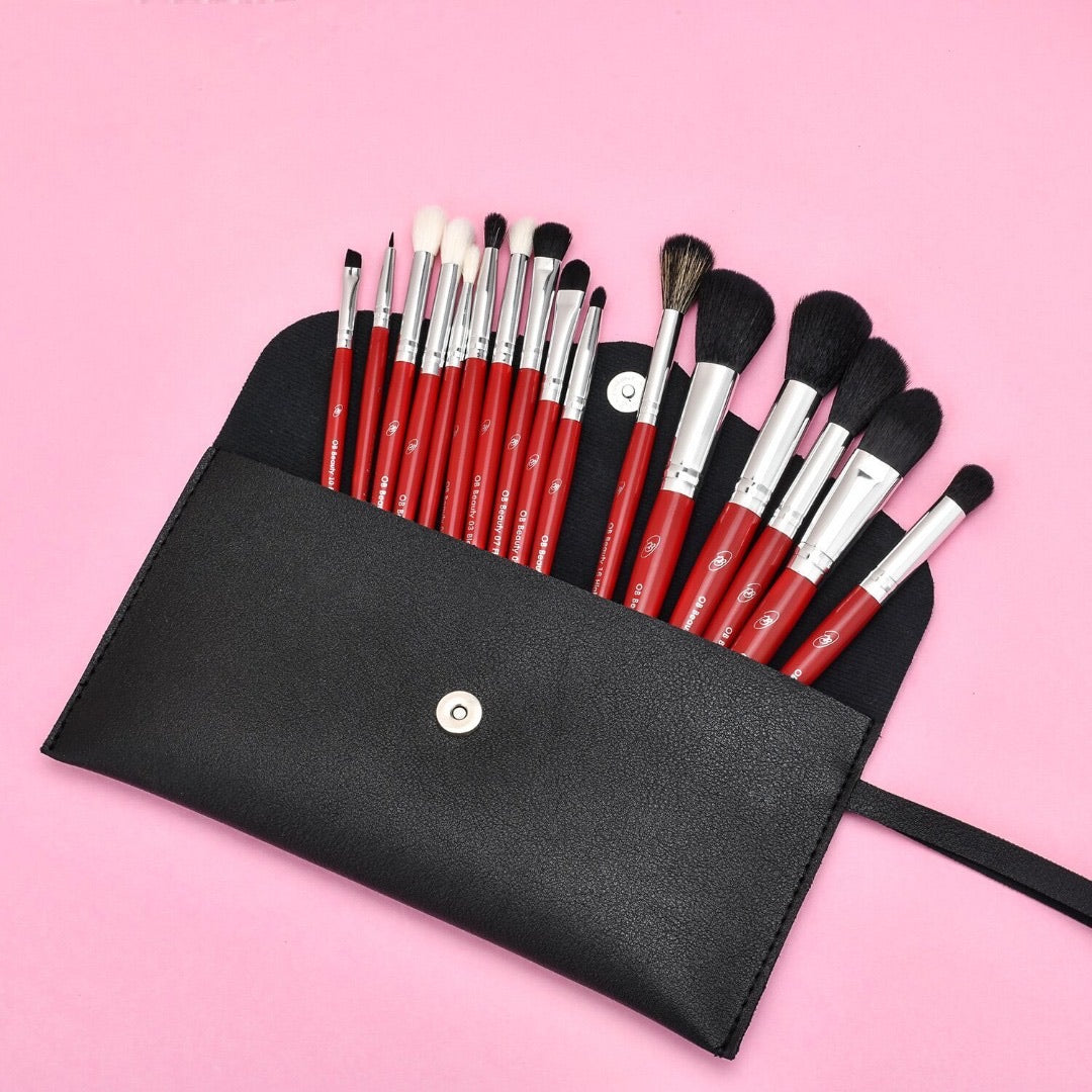 Pro Brush Set + Clutch